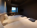 【スタンダードツイン】お一人でもくつろげるツインルームです。 シャワー・トイレ付