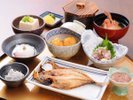 朝食は一日の力の源、やっぱり和食が良いな!(季節により内容は異なります)
