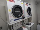 洗剤自動投入のコインランドリー