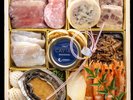 年末に向けて厨房スタッフ一丸となって作り上げるおせちの味は絶品です!