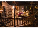 �J�i�f�B�A���u���[�̃e���X�ň͂ޓ��ʂ�BBQ����