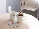 ドリップコーヒーは1階ロビーのアメニティバーにご用意しております。お部屋のケトルをご利用ください。