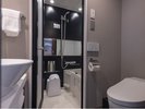 2 Beds Room | 2 Beds Room w/sofaバス・トイレ別々となっております。