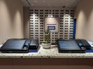 フロントの精算機にてチェックインしていただけます。