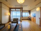 【温泉露天風呂付き離れ】霽海-seikai-メゾネットタイプのお部屋には洋間もあり、別荘のような空間です