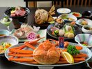 【紅ずわい蟹1杯と山形牛ステーキ会席】スタンダード会席に、天喜紅蟹をおひとり様1杯つけた特別会席です。