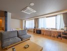 【nanamiフォース】居心地の良さにこだわった、広々明るいお部屋です。