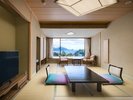 【上階】西棟 和室10畳+広縁