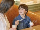 ご宿泊者専用のウェルカムラウンジがご利用無料♪ドリンクやソフトクリームなどをご用意しております
