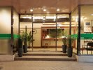 ロビーは24時間スタッフがおり、安心してチェックイン可能です。