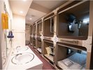 清潔で心地よい女性専用カプセル。オートロックなど万全のセキュリティで安心滞在。高速Wi-Fi 完備