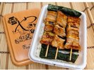 【やきとり弁当】当館から車で3分のハセガワストア湯の川店で買える、函館市民のソウルフードです。