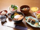 朝食(盛り付け)