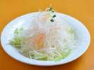 朝食の大根サラダ