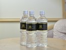 全客室にミネラルウォーター無料サービス。