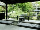 【足湯】お風呂上がりや散策の途中で一休みしていただけます。