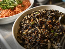 日替わりのおかずはご飯にぴったりです!
