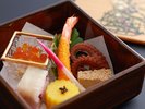 季節の会席料理です。