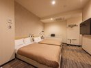 デラックスツインルーム《28�u》ベッド幅120センチ×2台 無線・有線LAN バストイレ別 完備!最大4名