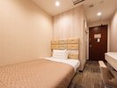 セミダブルルーム《12�u》ベッド幅120センチ×1台 無線・有線LAN ユニットバス 各種アメニティ 完備!