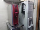 5階の給湯器と無料の製氷機。