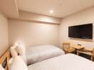【スタンダードツイン】お部屋の中でスタンダードダブルと繋がってます。