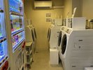 3Fランドリールーム内に洗濯乾燥機を6台完備!客室のテレビで稼働状況をご確認いただけます♪