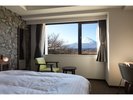 富士山側のお部屋からの風景です。