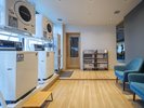 24時間利用可能なコインランドリーをご用意しております。