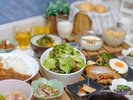 ハーフビュッフェ※メインは日替わりとなります