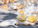 【あけぼのカフェ】夏みかんの爽やかな酸味と、酒粕のコク深く上品な甘みを楽しめる、夏限定の特製かき氷。