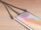 【客室】携帯電話充電器を常設