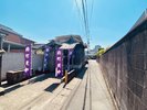 『河崎を街歩き』小路の先にEN HOTELの看板とホテルが見えます。