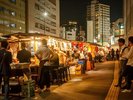 【周辺観光/長浜屋台街】夜は屋台を散策するものおすすめです/写真提供:福岡市
