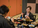 「思わず笑みがこぼれる絶品料理」季節の風味と満足感を噛みしめる