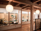 【美術館 童の里】展示点数約1000点。創業300年の高見屋旅館の歴史に縁深い品々をご覧いただけます