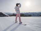 朝イチのゲレンデ、自分だけのラインを真っ白な雪山に描こう!