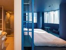 Corner Room�i�_�[�N�u���[�j