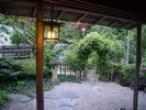 椿の間眺め
