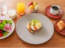 朝食・エッグベネディクト