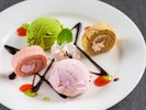 【ディナーメニュー】プチケーキとアイスの盛り合わせ