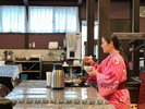 【シングル館朝食】シングル館の朝食は館内のロビーにて