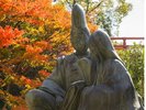 (紅葉)源氏物語・宇治十帖モニュメント※画像はイメージ