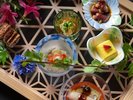 厳選された食材、器、五感で味わう品々/例