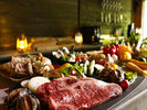 �y�v���~�A��BBQ�z�f�U�[�g�܂Ŏ�����I���јa���X�e�[�L�ȂǍ��ؐH�ނɐS�Ƃ��߂����J��BBQ��