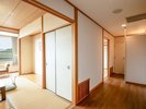 【和室6畳2間】落ち着いた趣の和室6畳間が2間ある客室です。