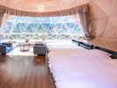 4ベッドルーム。天井が高く圧迫感がない為、ゆったりお過ごしいただけます。非日常を体験しながら快適です