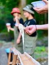 竹で行う流しそうめん体験(3日前までの予約制)4人前以上で予約可:1人¥1000。
