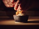 鮨処「かたばみ」職人が目の前で手掛ける創作鮨