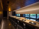 カウンターは限定9席